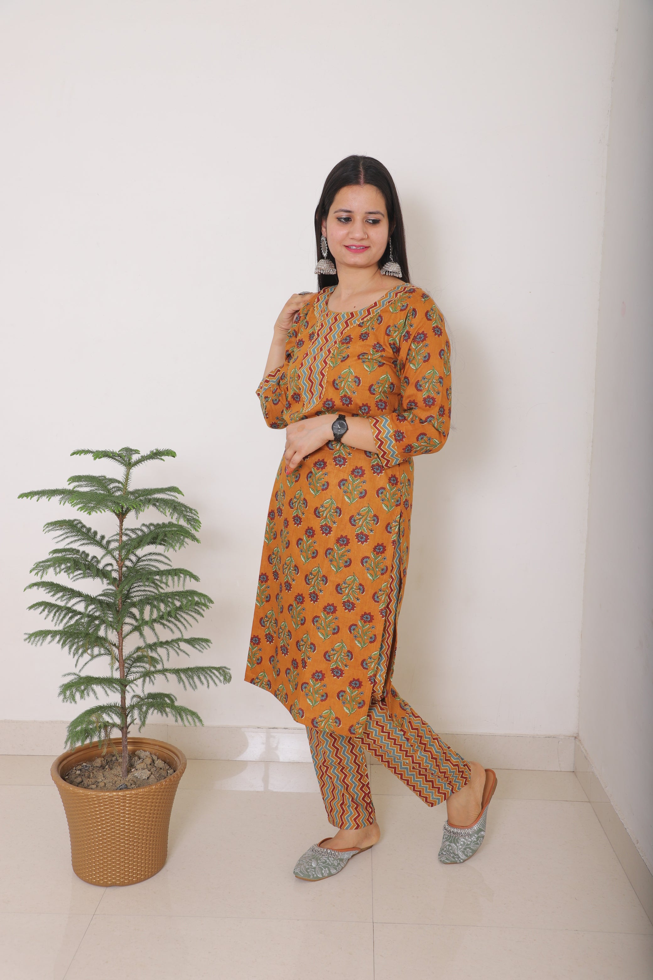 MUSTORD YELLOW FLORAL PRINT COTTON KURTA 2 PCS SET