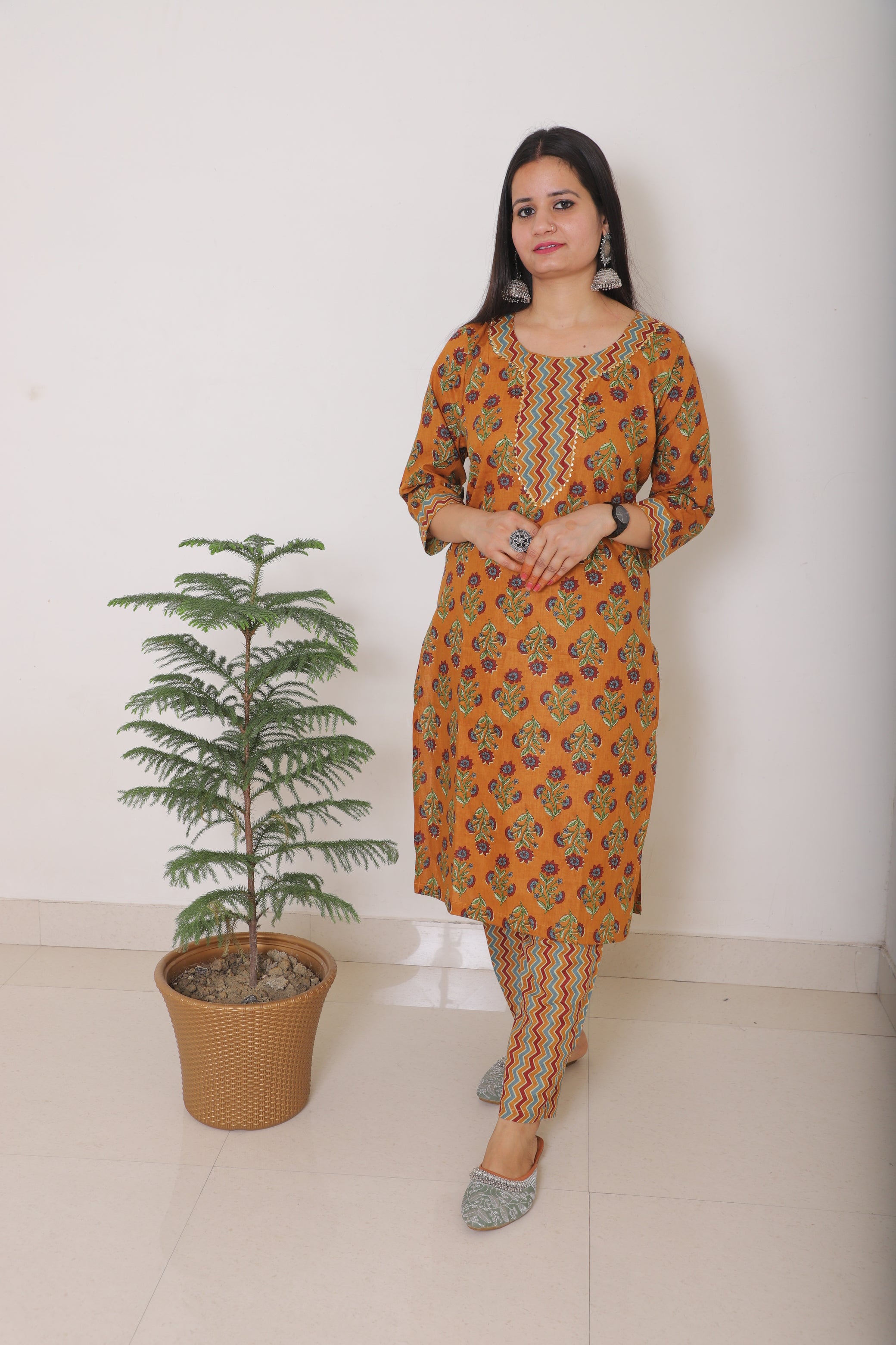MUSTORD YELLOW FLORAL PRINT COTTON KURTA 2 PCS SET